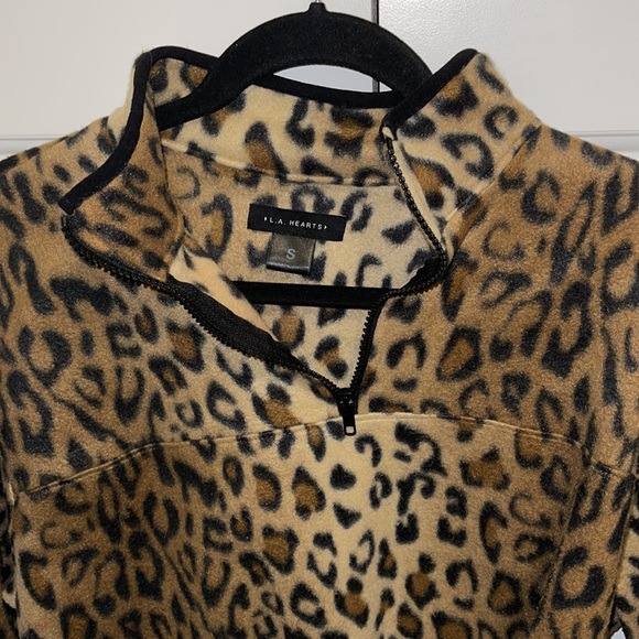 Cheetah half zip - Picture 2 of 2